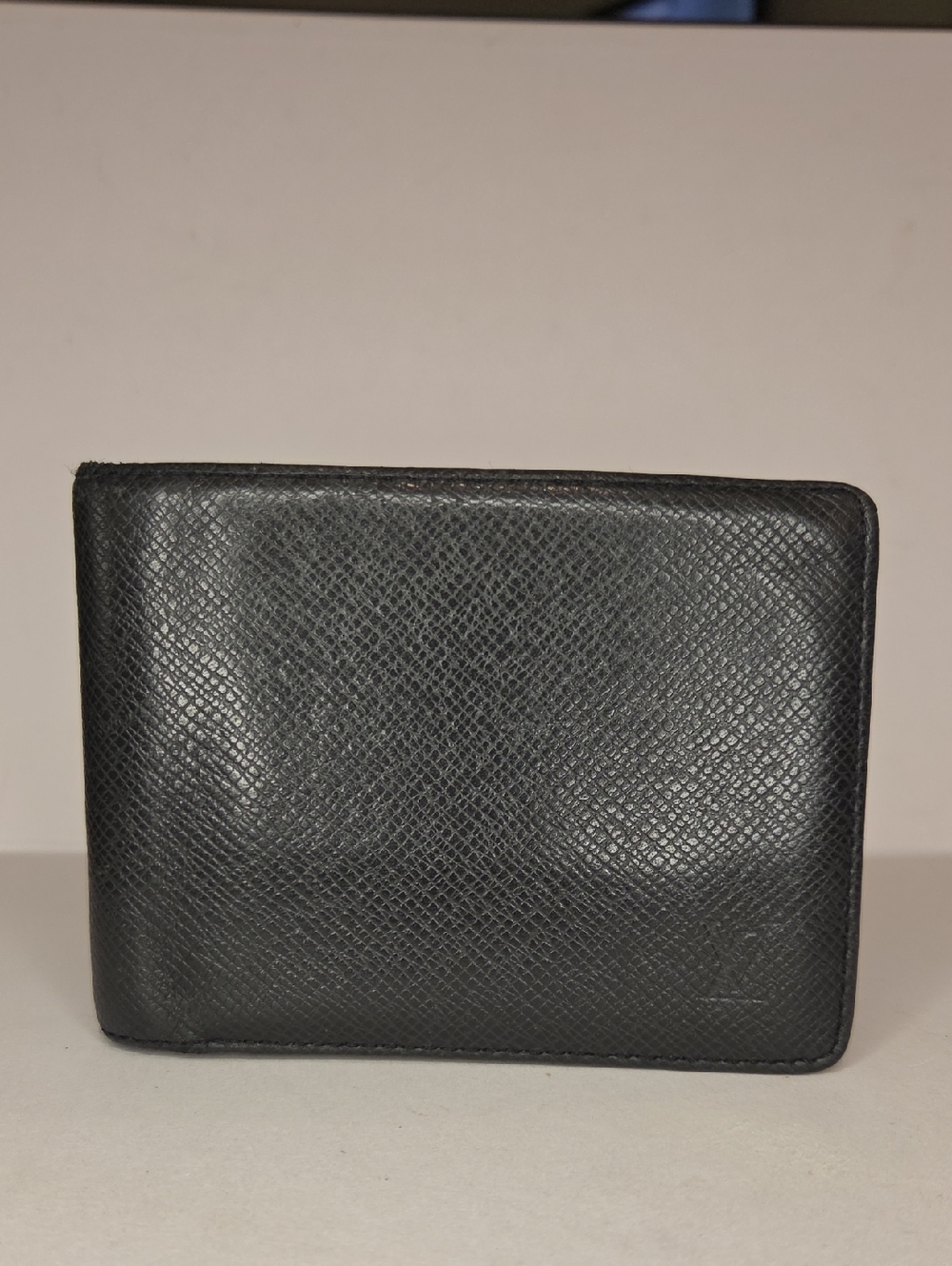 Louis Vuitton Black Taiga Textured Leather Slim Wallet